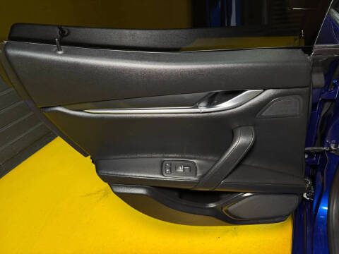 2017 Maserati Ghibli