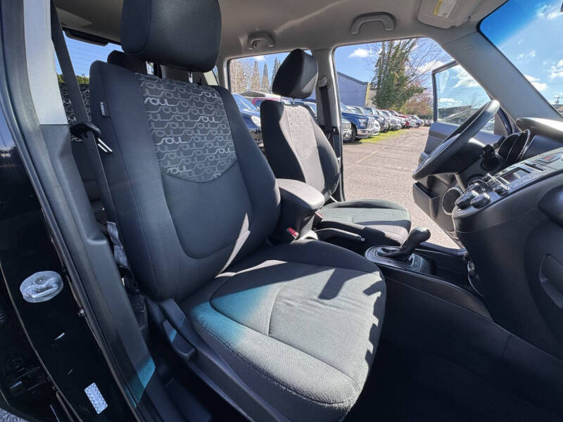 2011 Kia Soul +