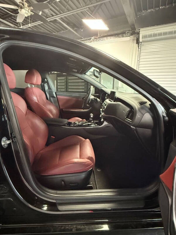 2022 Kia Stinger GT-Line