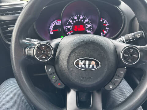 2016 Kia Soul +
