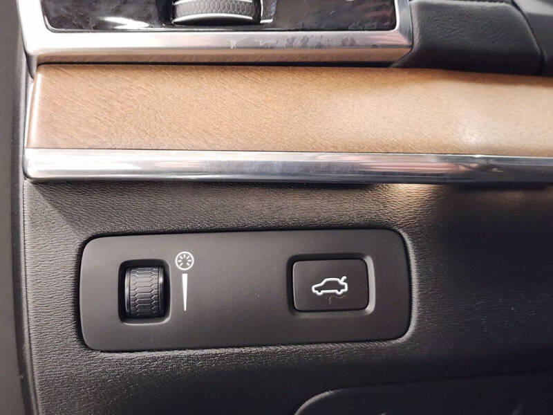 2017 Volvo XC90 T6 Inscription