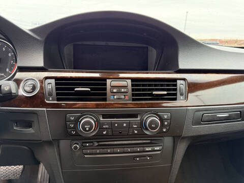 2011 BMW 3 Series 335i