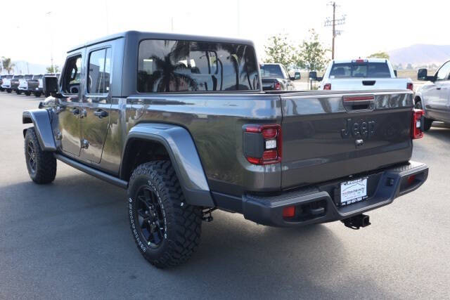 2025 Jeep Gladiator Willys