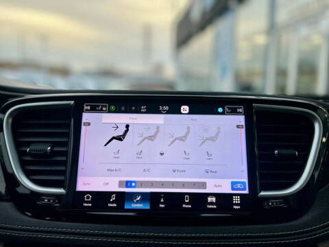 2021 Chrysler Pacifica Hybrid Limited