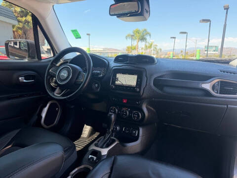 2017 Jeep Renegade Deserthawk