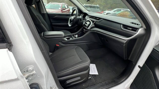 2023 Jeep Grand Cherokee L Laredo