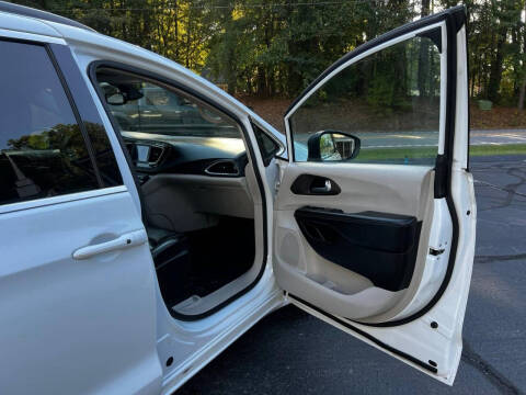 2021 Chrysler Voyager LXi