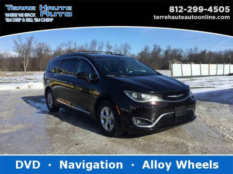 2017 Chrysler Pacifica Touring-L Plus