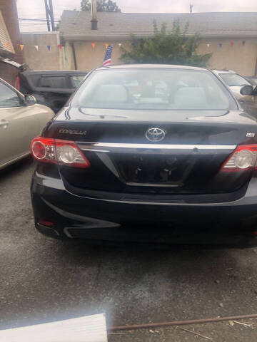 2011 Toyota Corolla LE