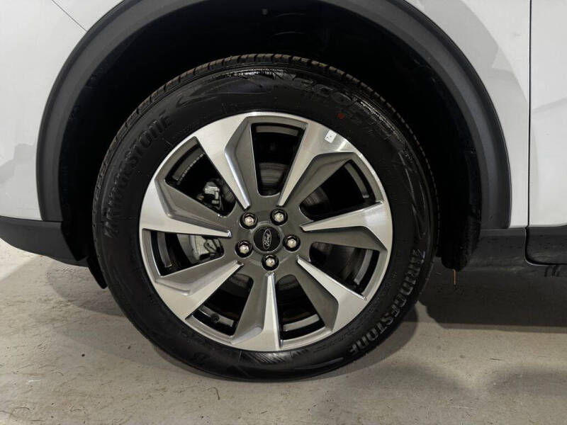 2025 Ford Escape Platinum