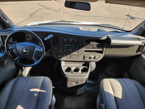 2020 Chevrolet Express 2500