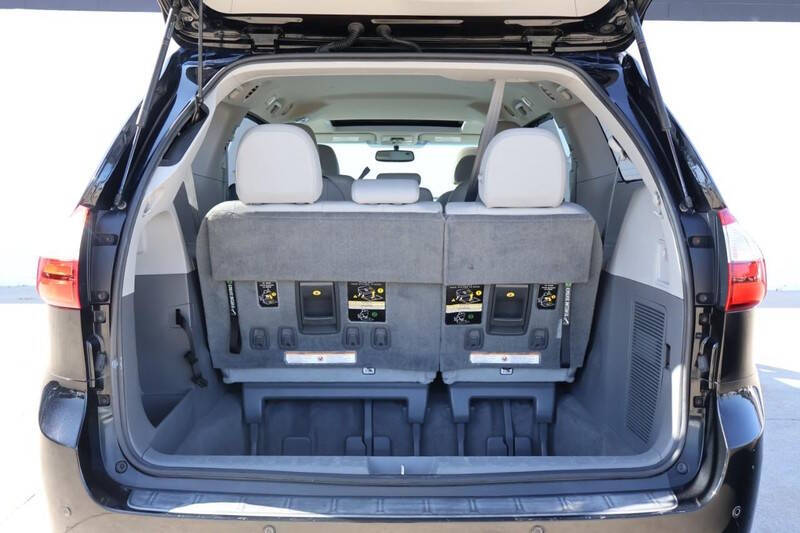 2015 Toyota Sienna