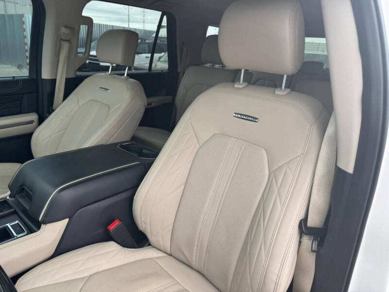 2023 Ford Expedition MAX Platinum