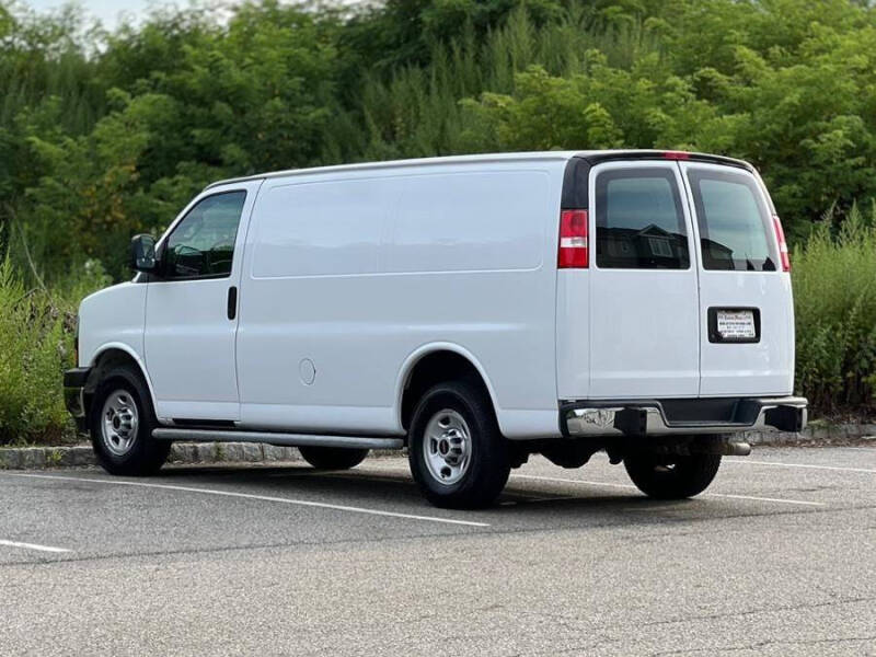 2019 GMC Savana 2500