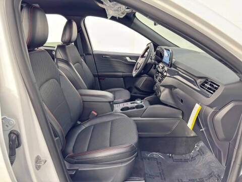 2024 Ford Escape Hybrid ST-Line Select