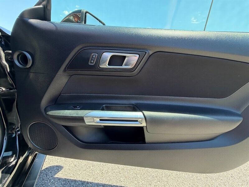 2019 Ford Mustang EcoBoost