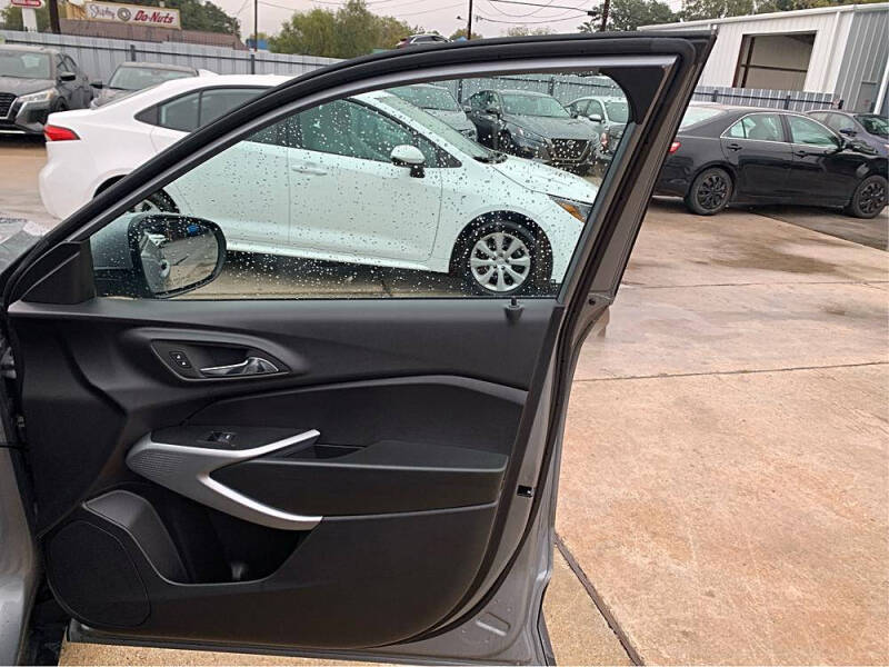 2025 Chevrolet Trax LS