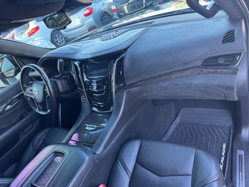 2016 Cadillac Escalade ESV Platinum