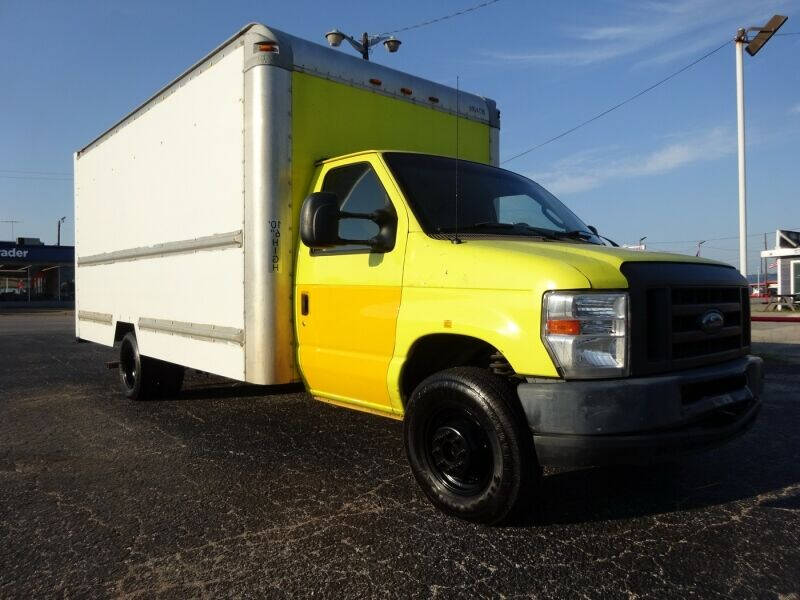 2012 Ford E-Series Chassis E-350 SD