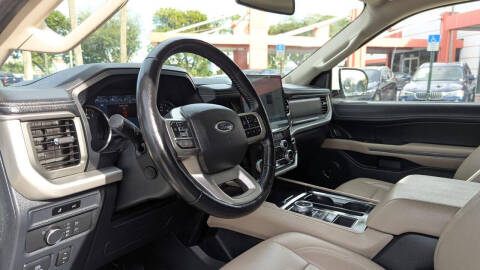 2023 Ford Expedition MAX XLT