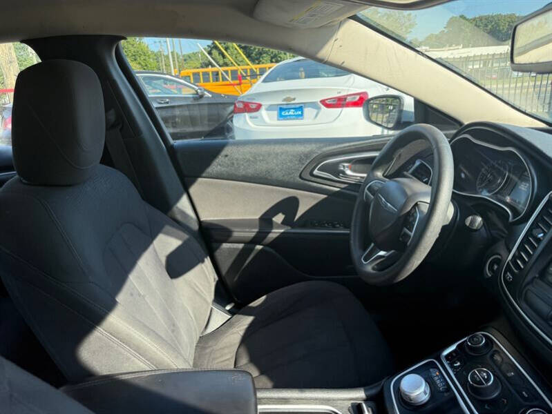 2015 Chrysler 200 Limited