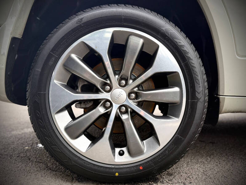 2019 Jeep Cherokee Overland