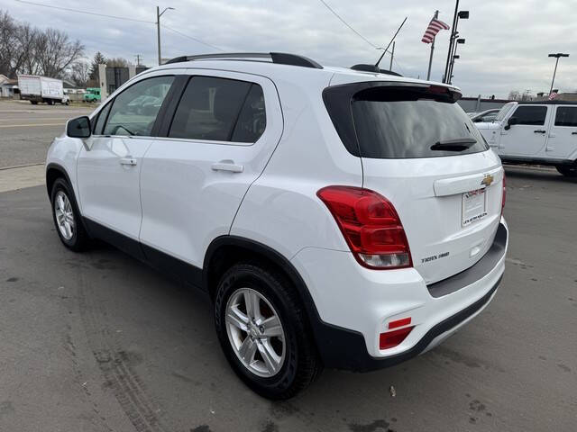 2020 Chevrolet Trax LT photo 4