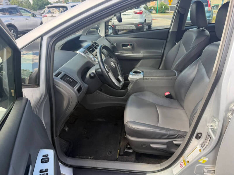 2013 Toyota Prius v