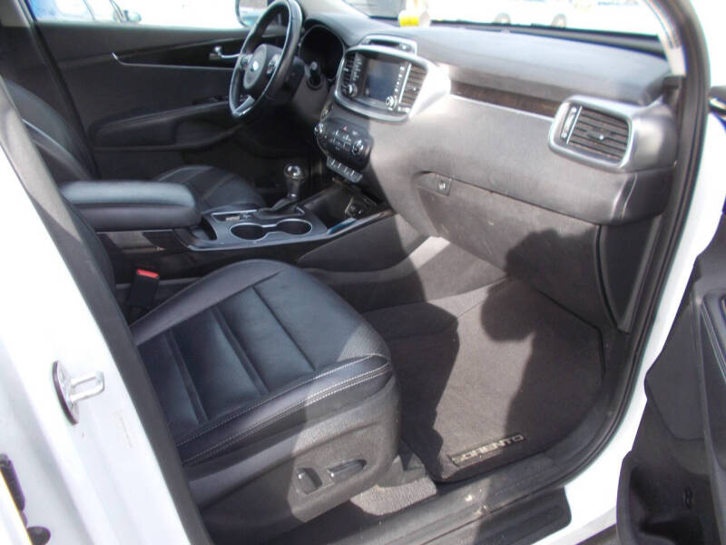 2017 Kia Sorento EX V6