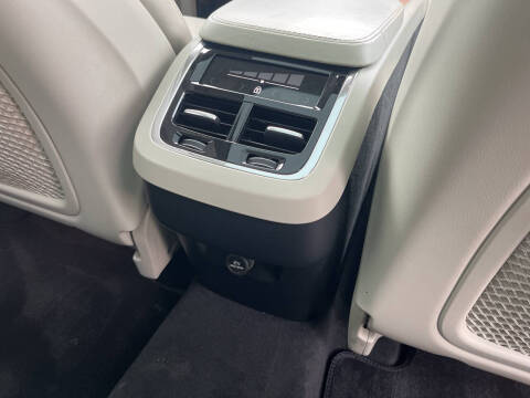 2018 Volvo XC90 T6 Inscription