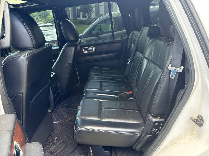 2017 Lincoln Navigator Select