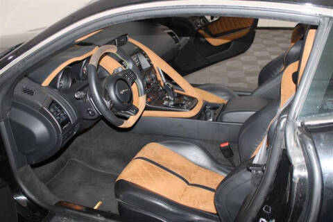 2016 Jaguar F-TYPE R