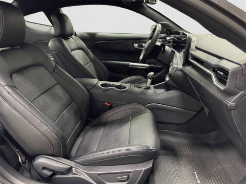 2025 Ford Mustang EcoBoost