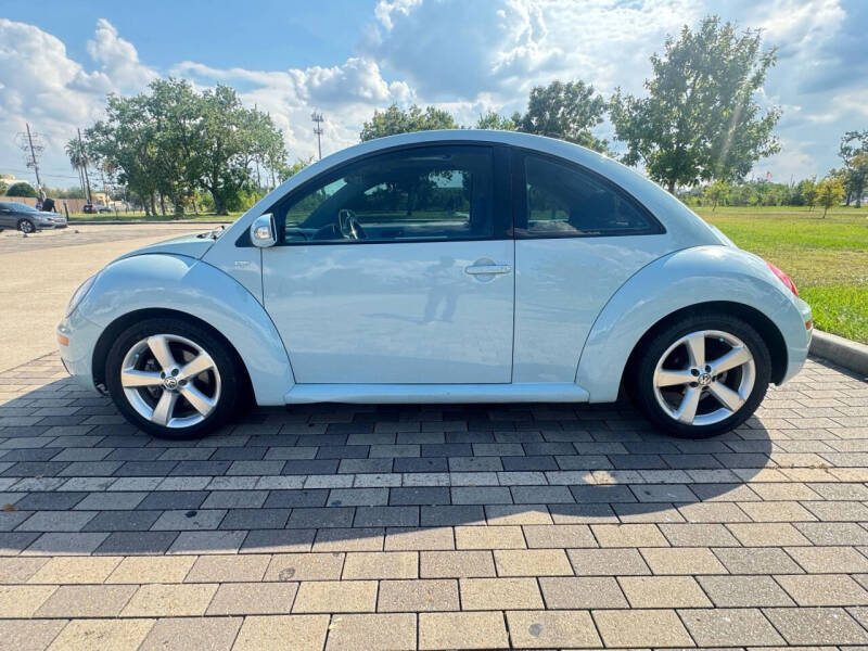 2010 Volkswagen New Beetle
