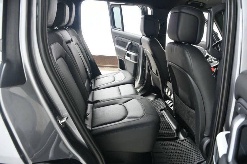 2023 Land Rover Defender 110 X-Dynamic SE