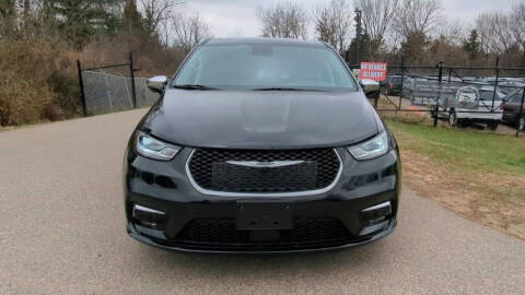 2023 Chrysler Pacifica Plug-In Hybrid Limited