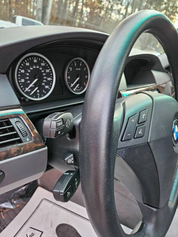 2004 BMW 5 Series 525i