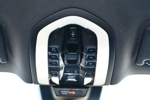 2021 Porsche Macan S