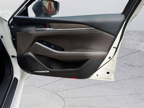2021 Mazda MAZDA6 Signature