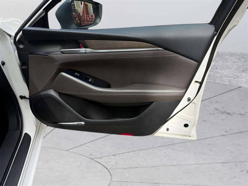 2021 Mazda MAZDA6 Signature
