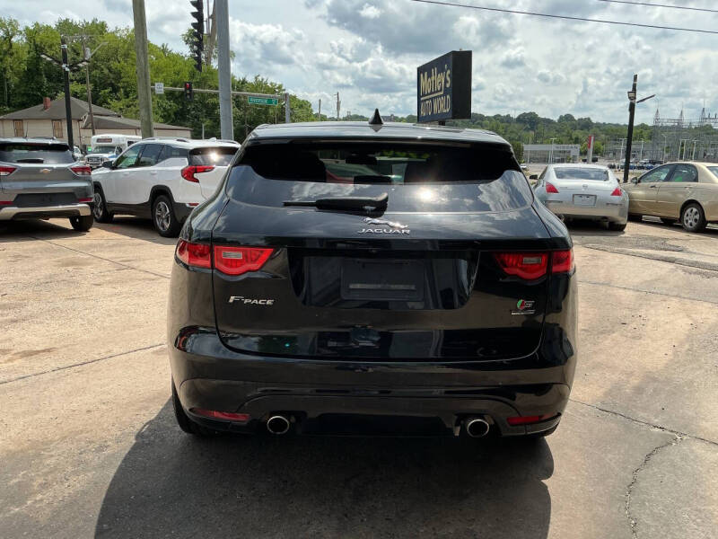 2018 Jaguar F-PACE S