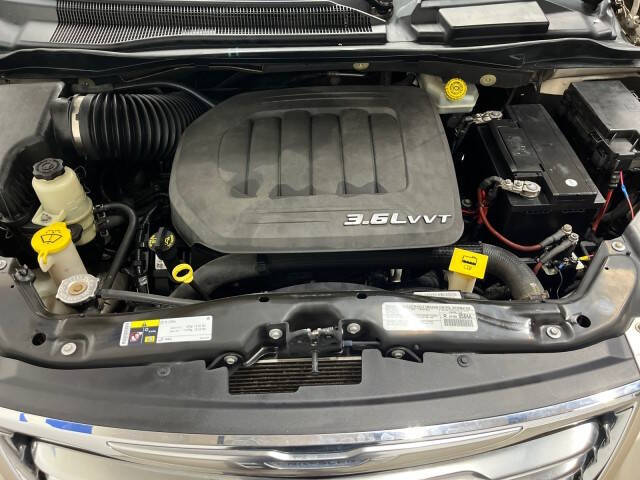 2014 Chrysler Town and Country Touring