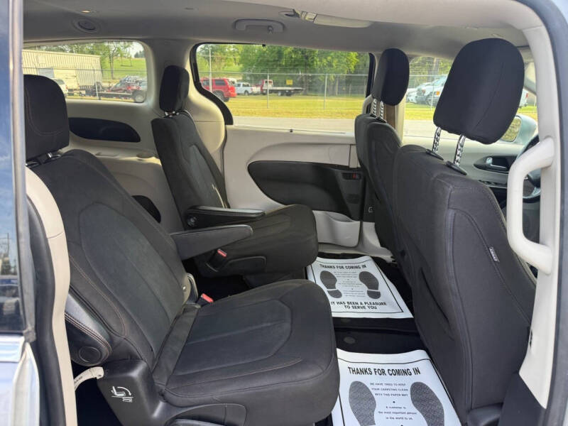 2020 Chrysler Pacifica Touring