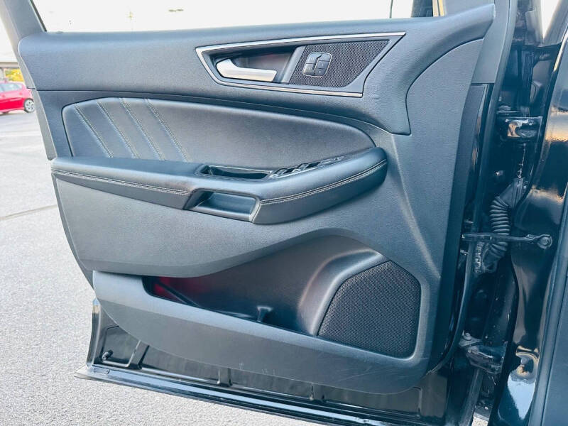 2016 Ford Edge Sport