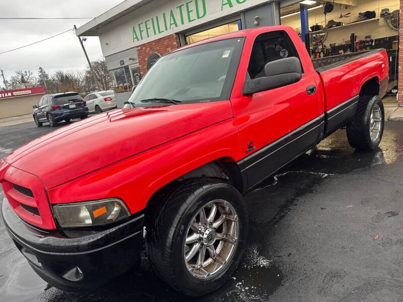 2002 Dodge Ram 2500 Pickup ST's photo