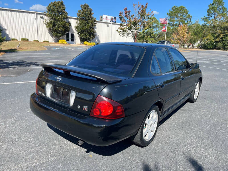 2005 Nissan Sentra SE-R photo 5