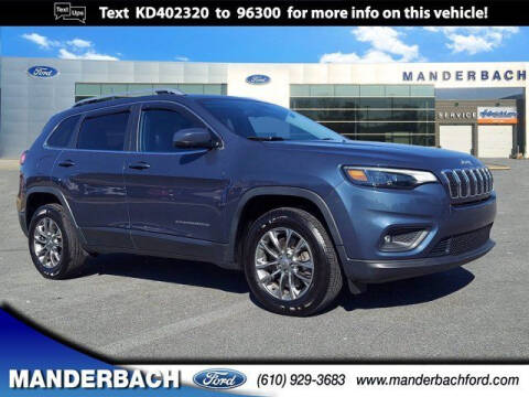 2019 Jeep Cherokee for sale at Capital Group Auto Sales & Leasing in Freeport NY