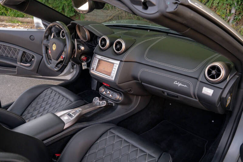 2010 Ferrari California