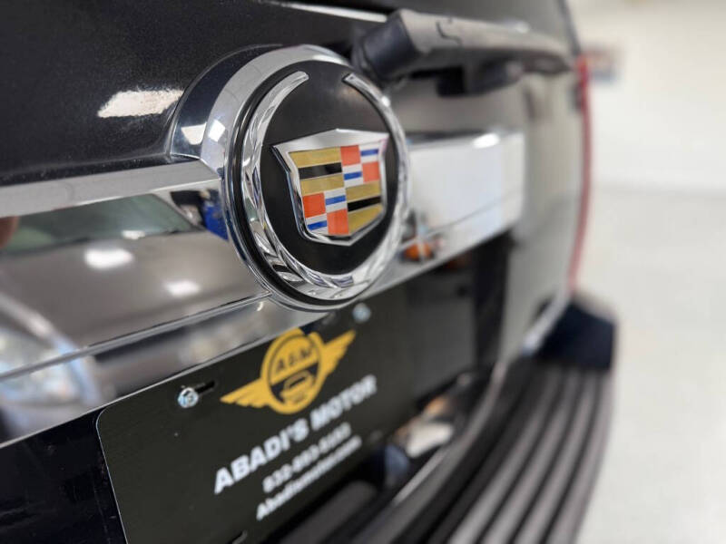 2013 Cadillac Escalade Platinum Edition