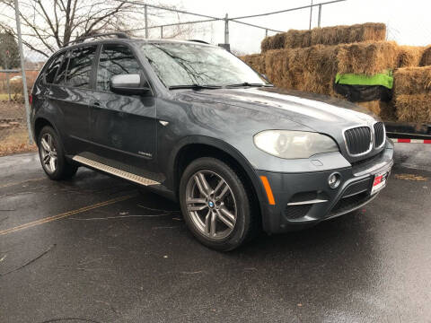 2011 BMW X5 for sale at Alpha Motors in Scranton PA